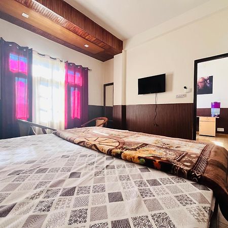 Residence Inn Homestay Shimla Eksteriør billede