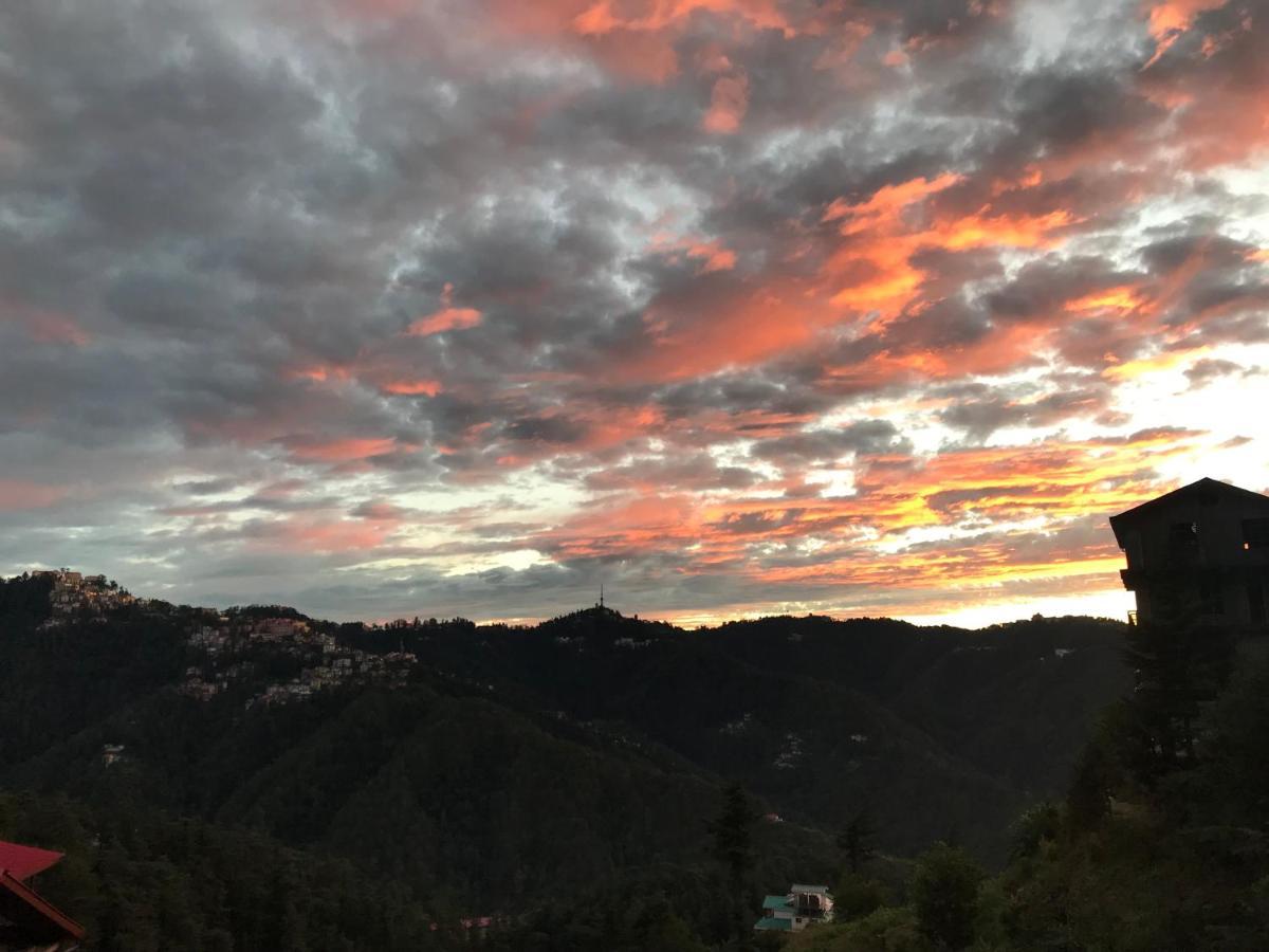 Residence Inn Homestay Shimla Eksteriør billede