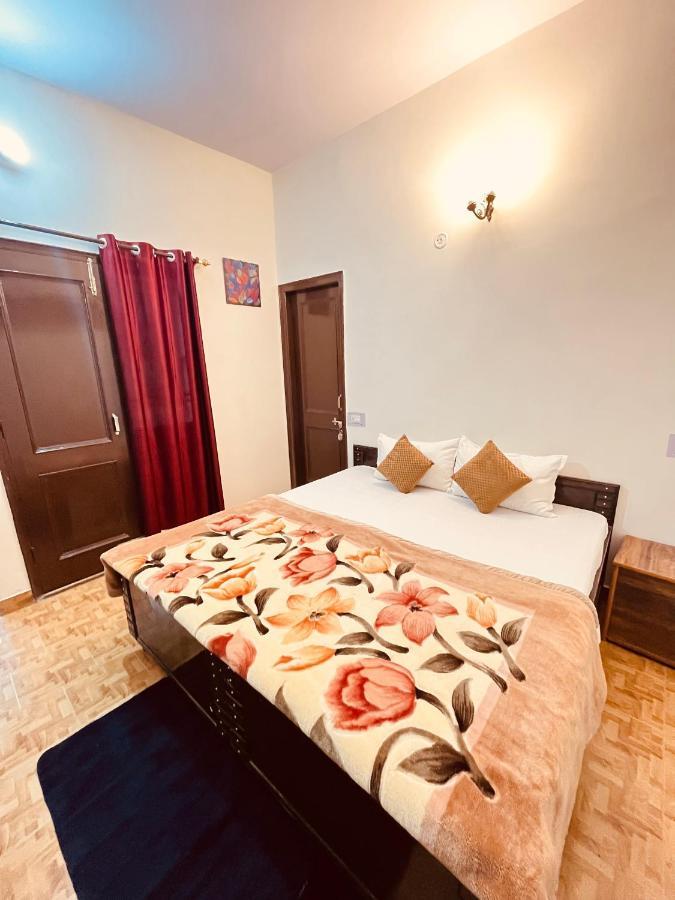 Residence Inn Homestay Shimla Eksteriør billede