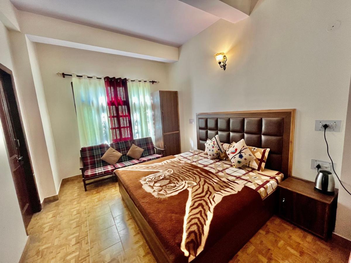 Residence Inn Homestay Shimla Eksteriør billede