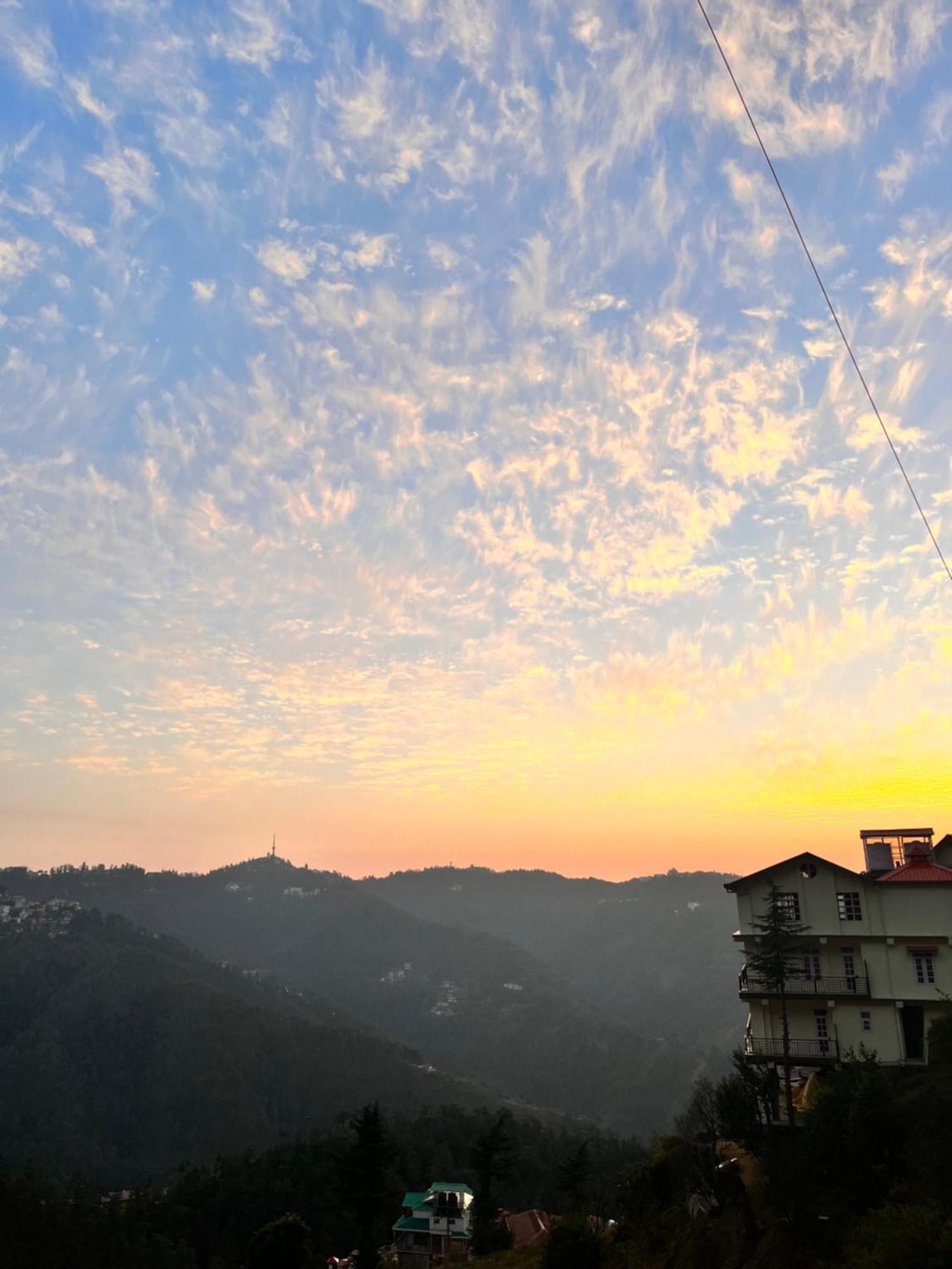Residence Inn Homestay Shimla Eksteriør billede