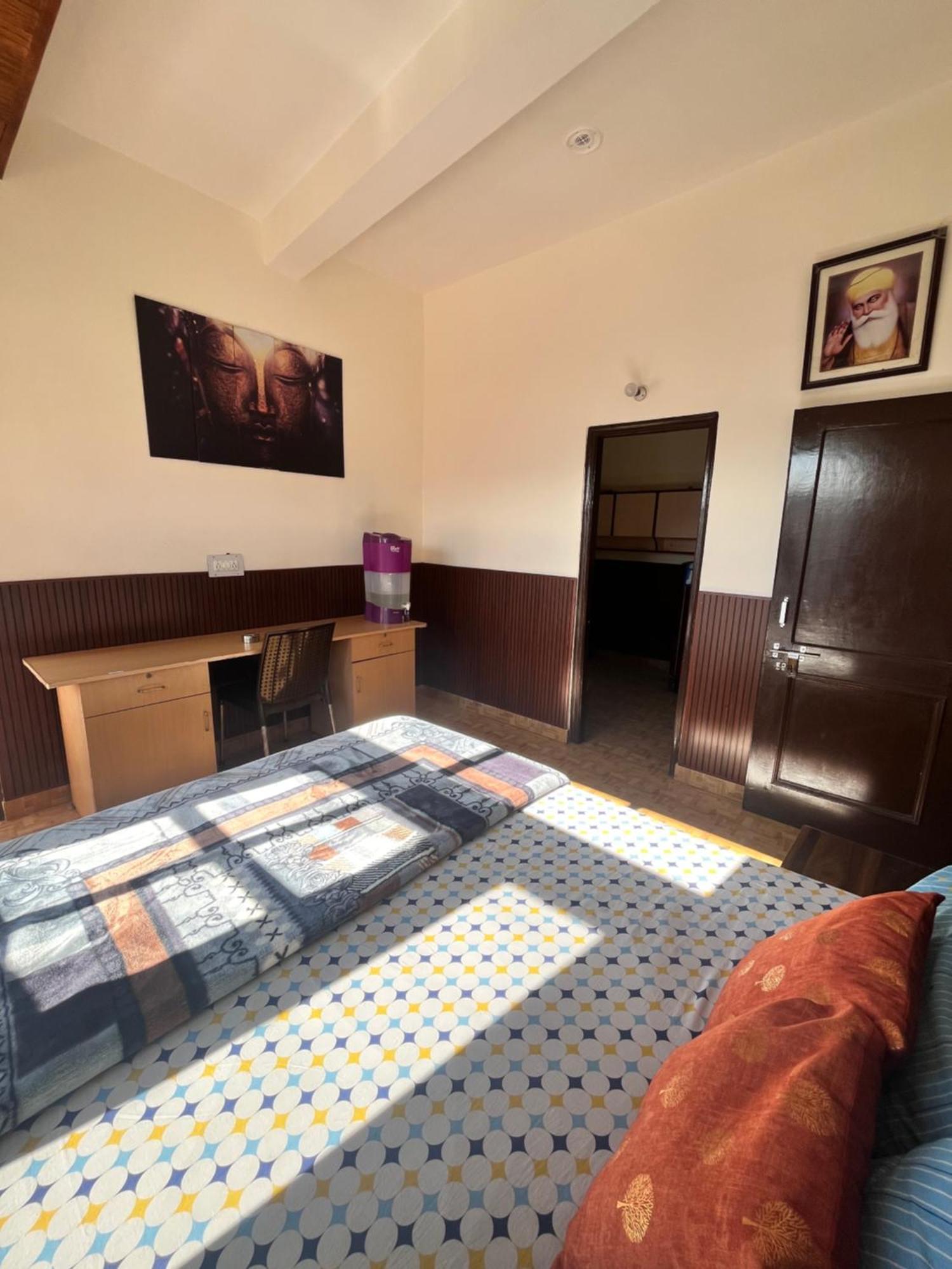 Residence Inn Homestay Shimla Eksteriør billede