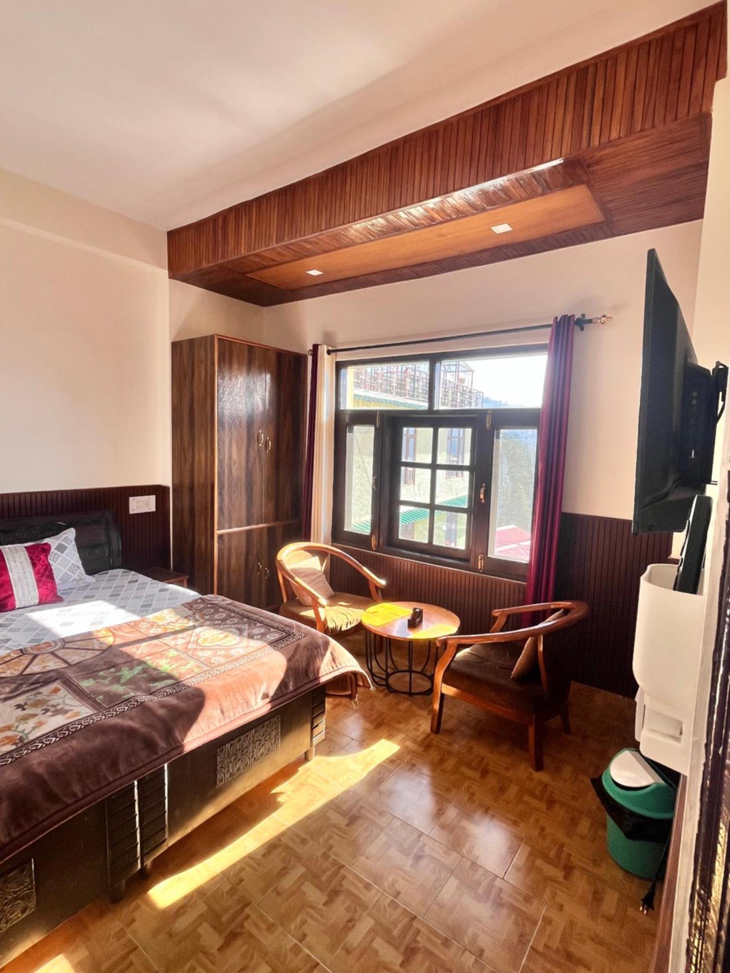 Residence Inn Homestay Shimla Eksteriør billede