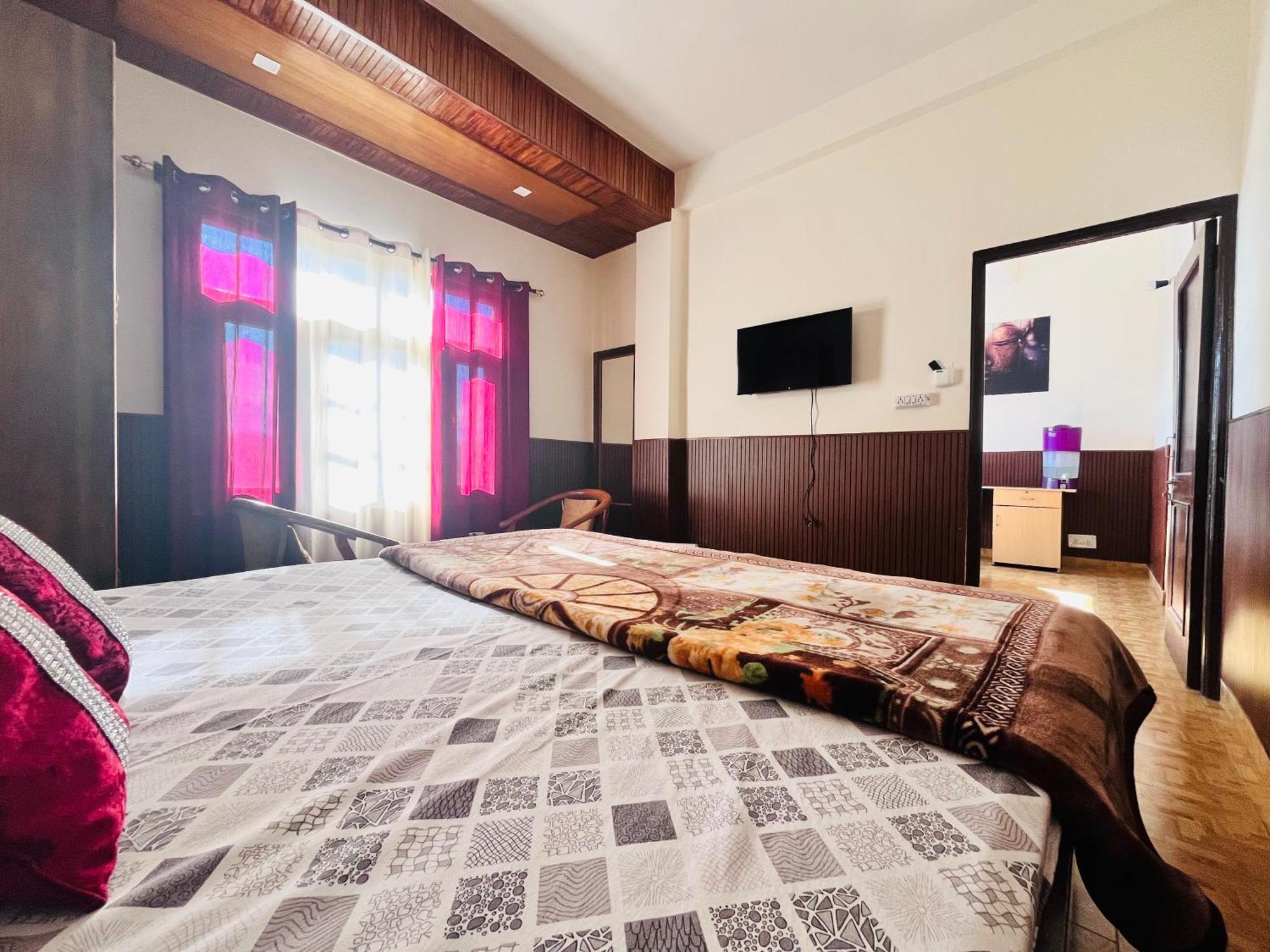 Residence Inn Homestay Shimla Eksteriør billede